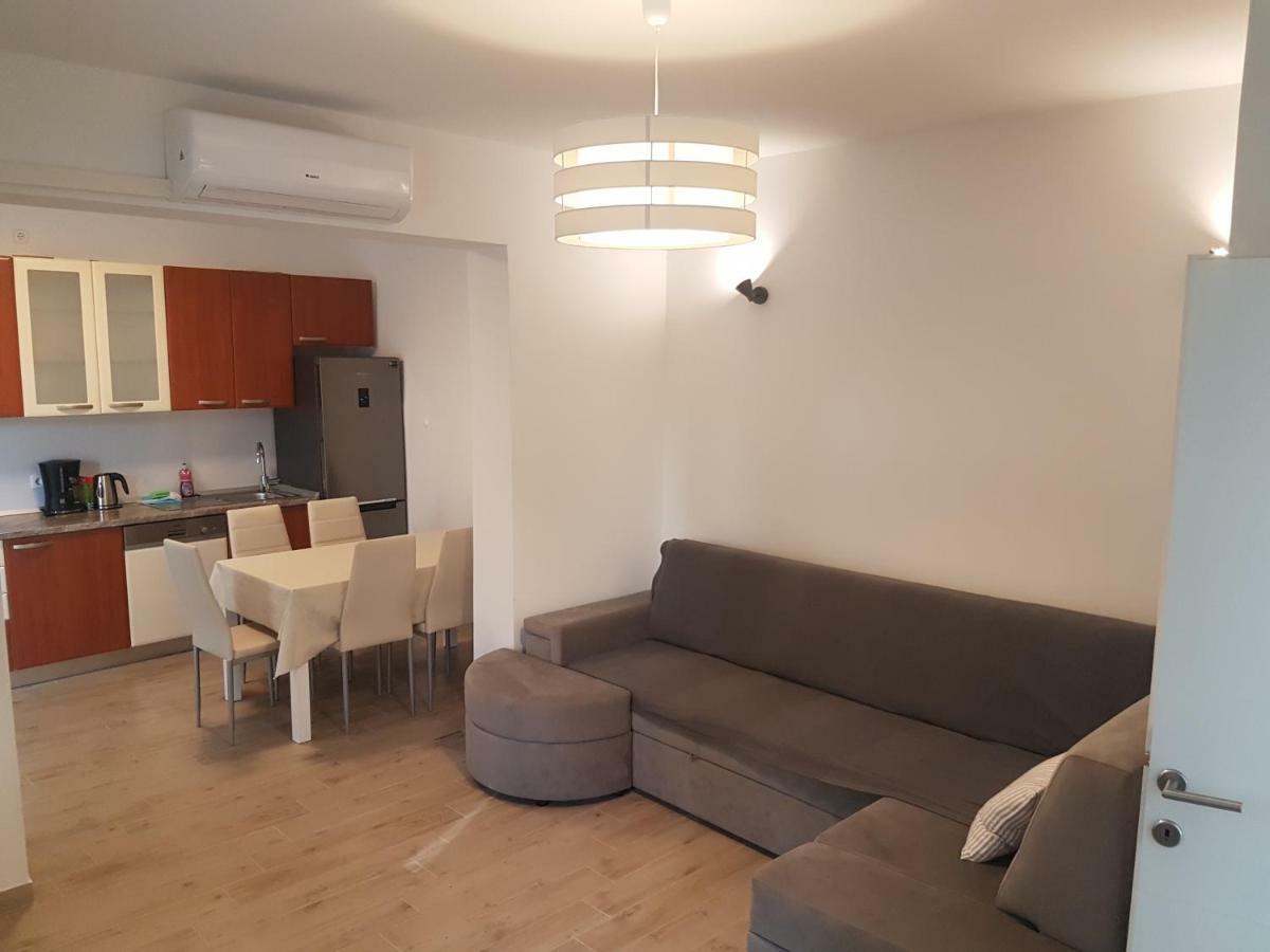 Sea View Apartment With A Huge Terrace Pisak Buitenkant foto