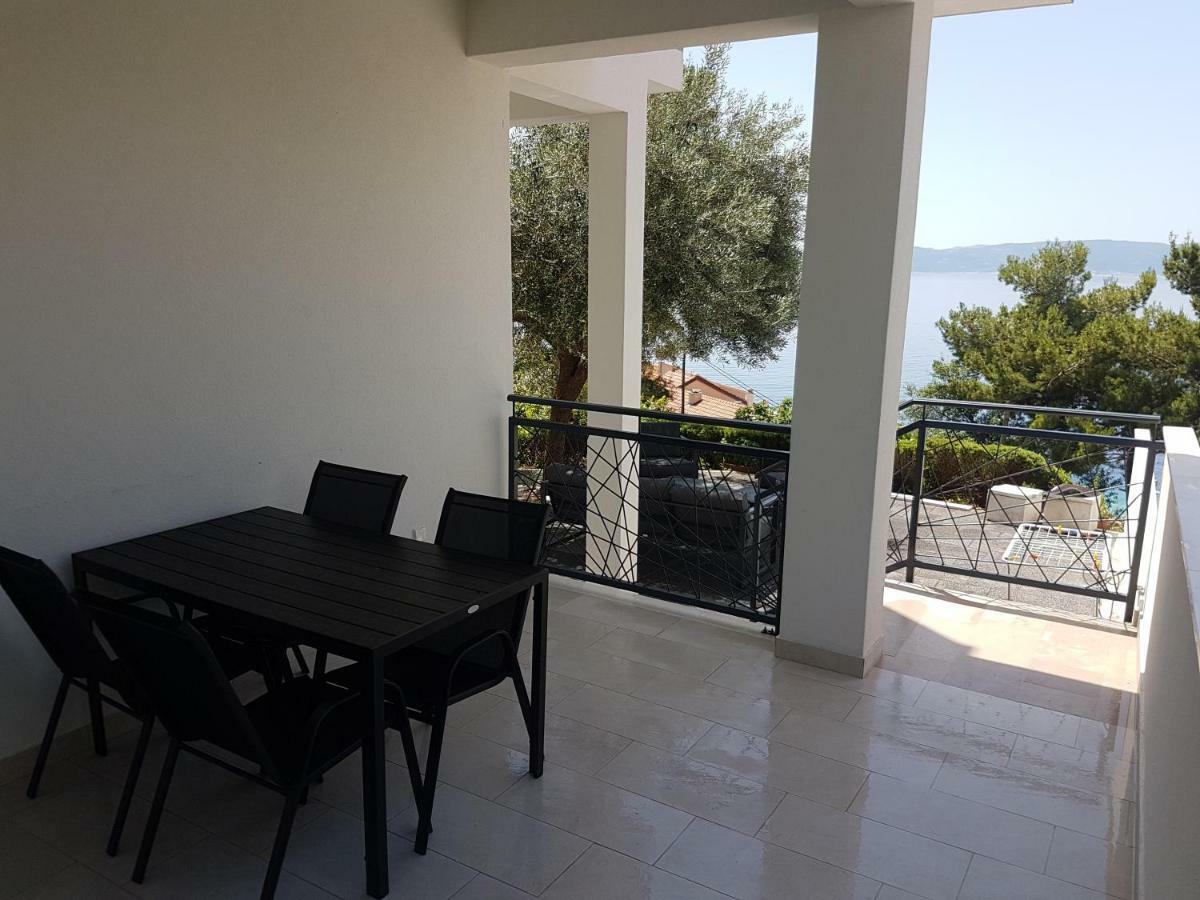 Sea View Apartment With A Huge Terrace Pisak Buitenkant foto