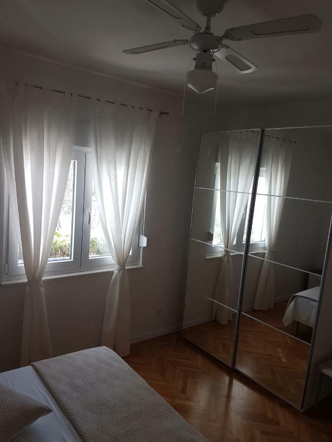 Sea View Apartment With A Huge Terrace Pisak Buitenkant foto
